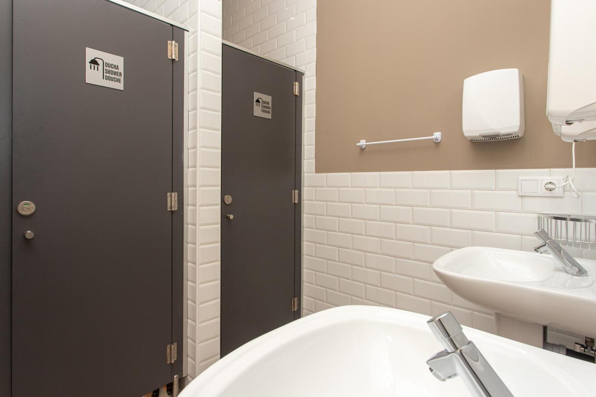 Albergue Hostel リャネス エクステリア 写真