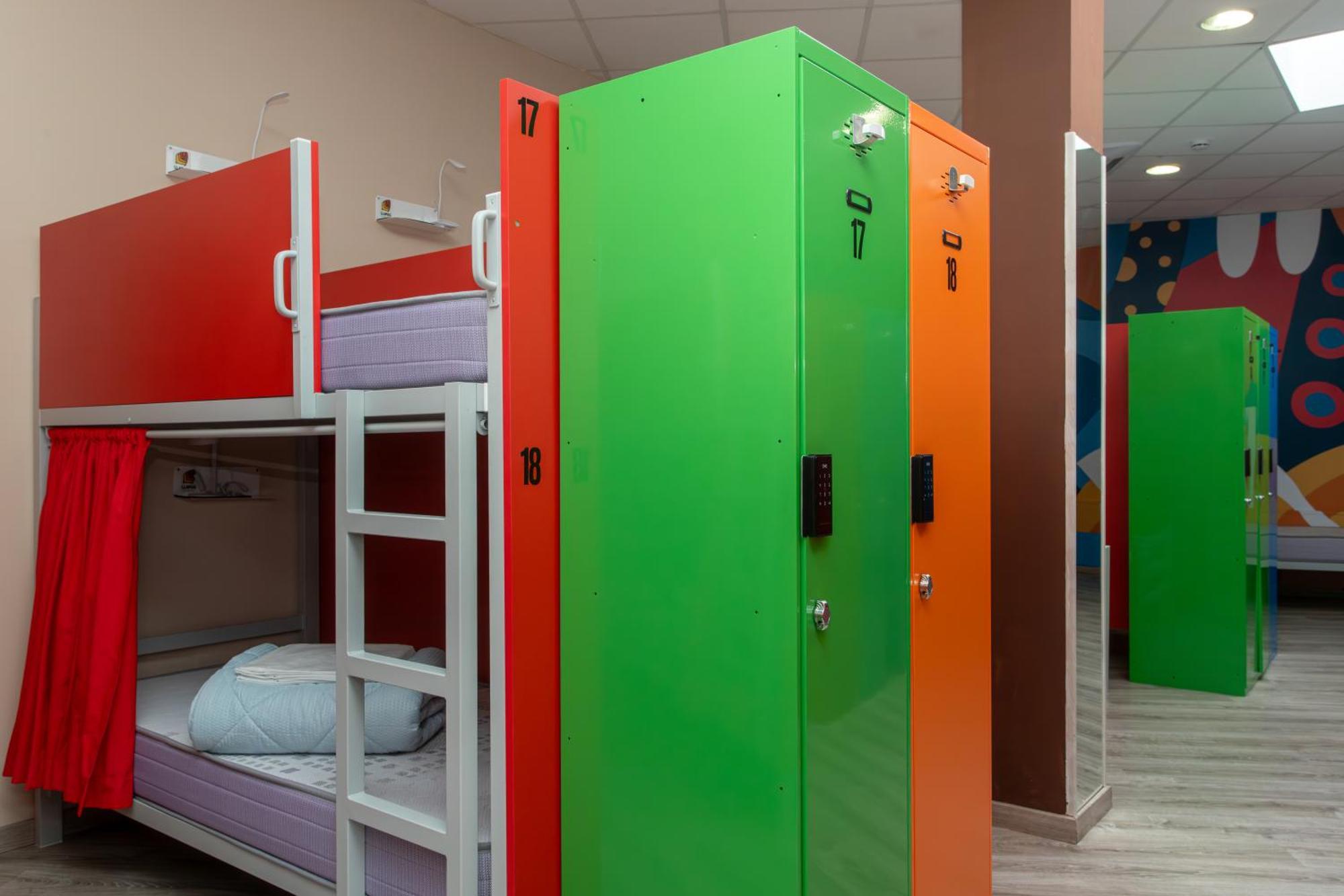 Albergue Hostel リャネス エクステリア 写真