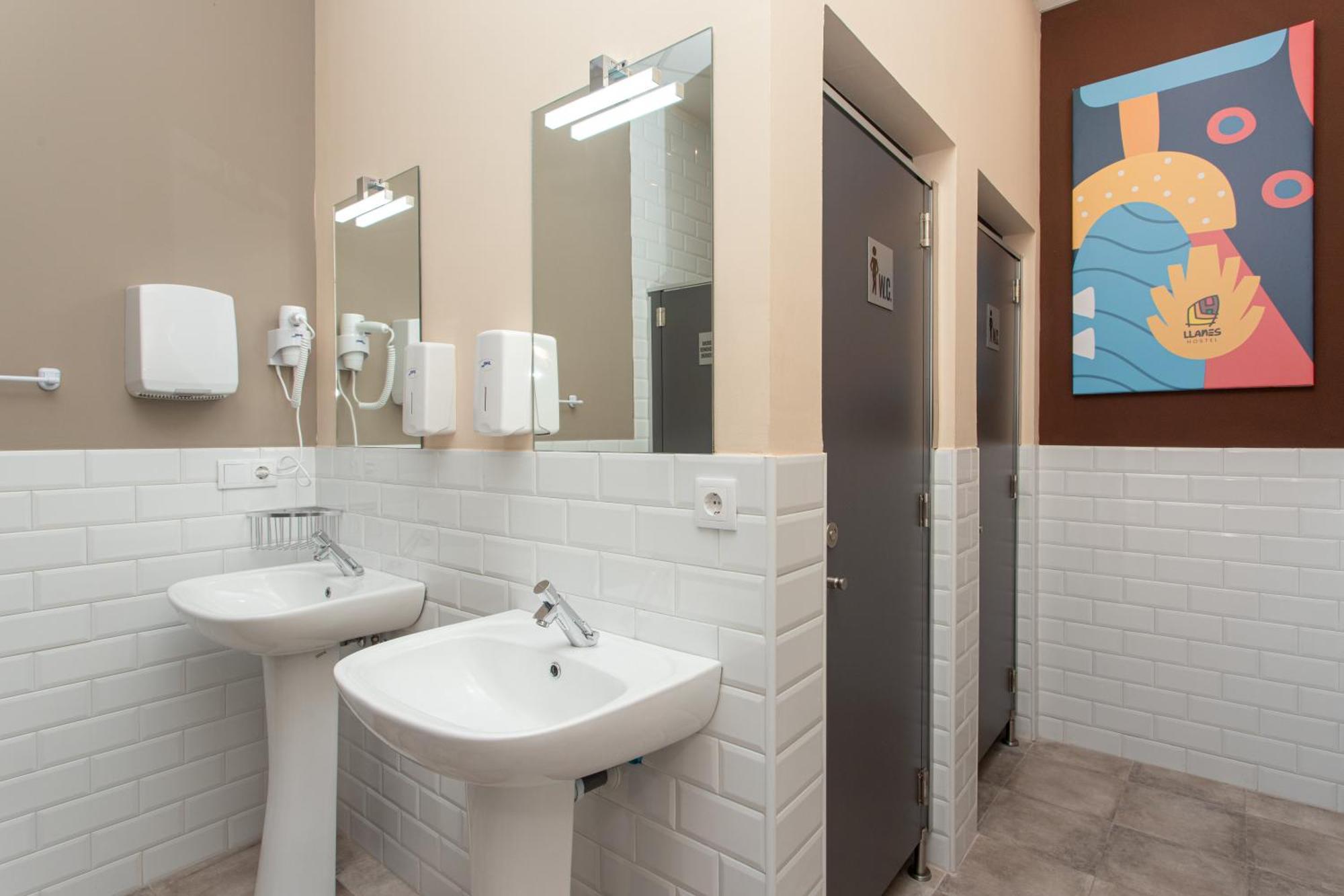 Albergue Hostel リャネス エクステリア 写真