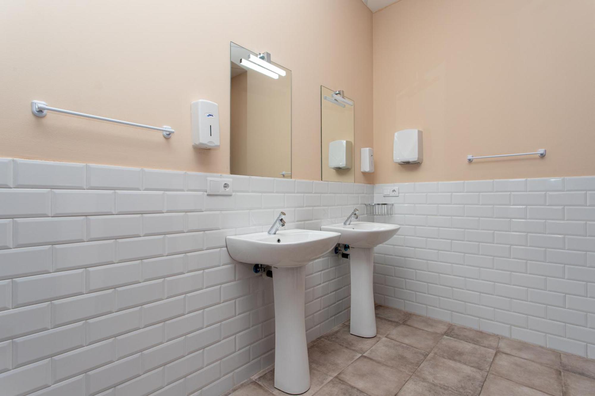 Albergue Hostel リャネス エクステリア 写真