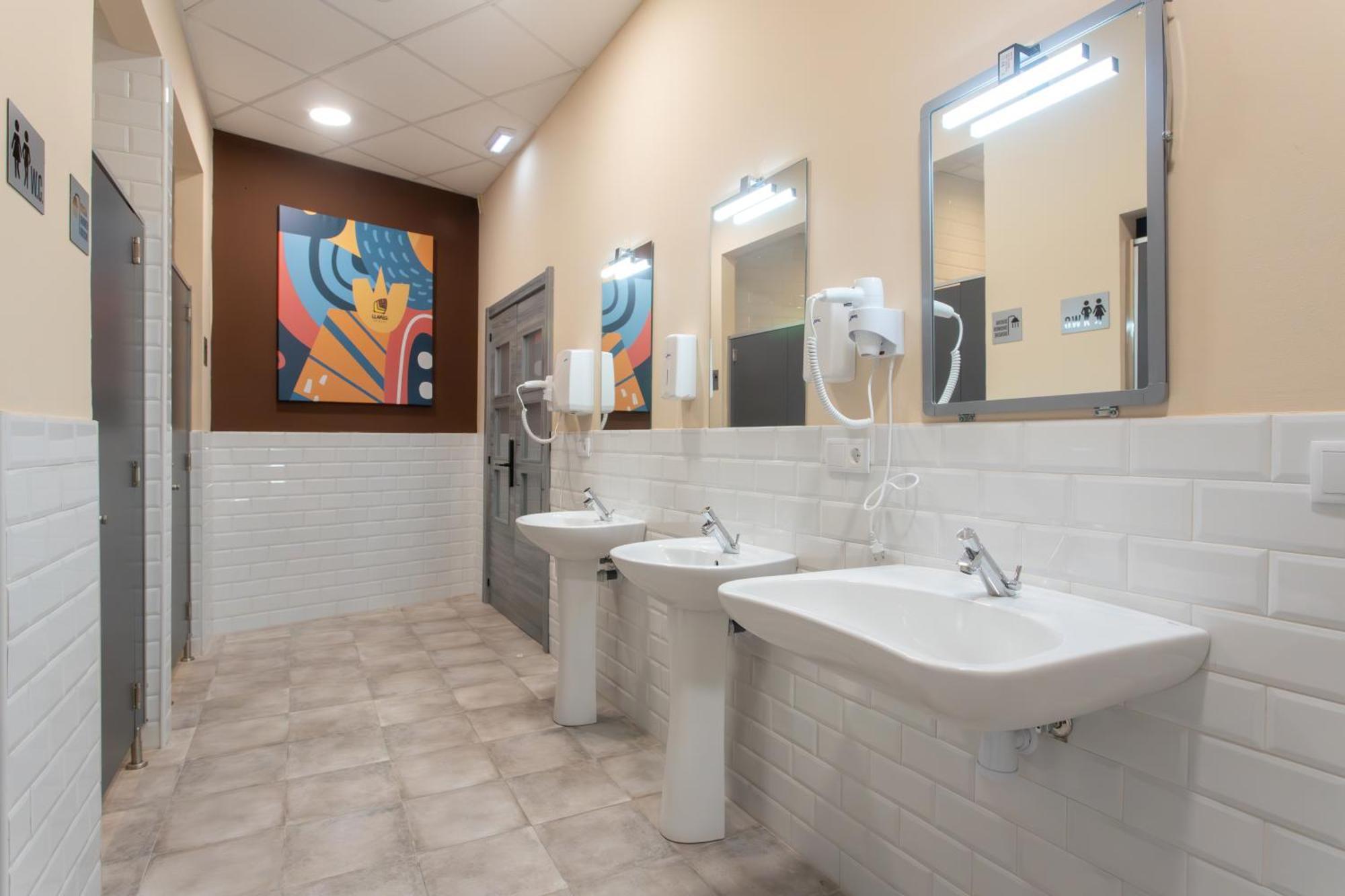 Albergue Hostel リャネス エクステリア 写真