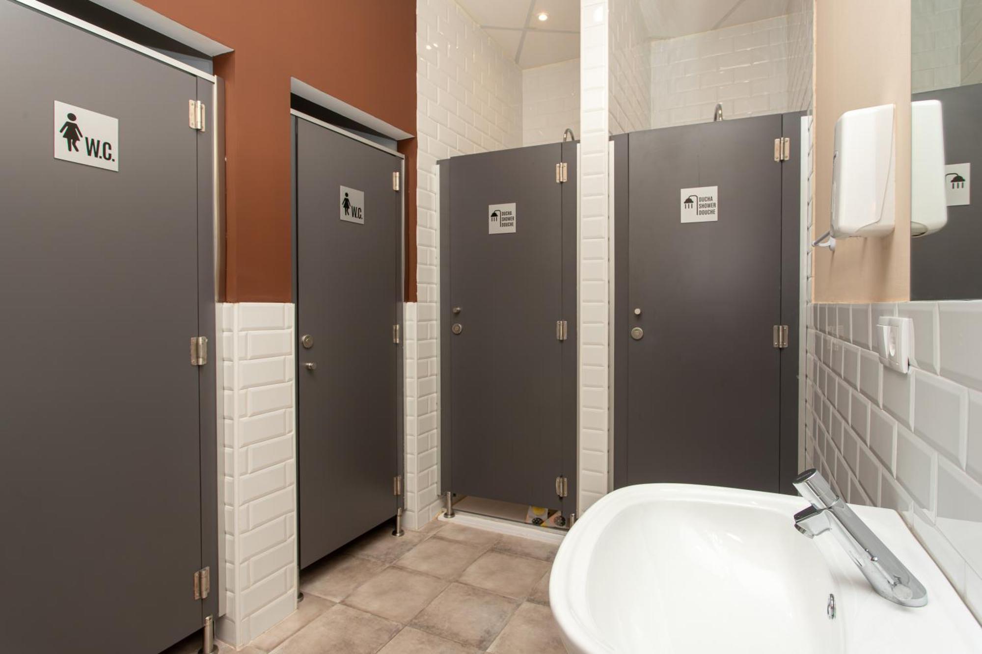 Albergue Hostel リャネス エクステリア 写真